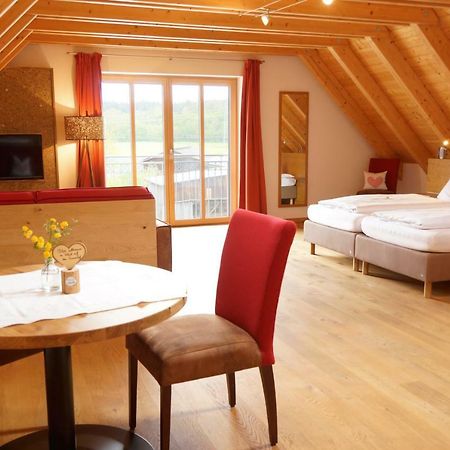 Simmernhof Mossendorf Hotel เบอร์เกลนเกนเฟล์ด ภายนอก รูปภาพ