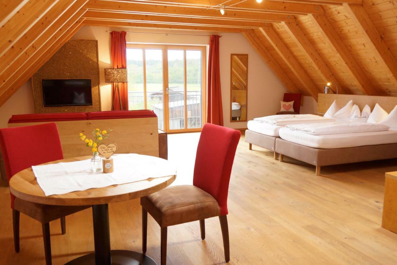 Simmernhof Mossendorf Hotel เบอร์เกลนเกนเฟล์ด ภายนอก รูปภาพ